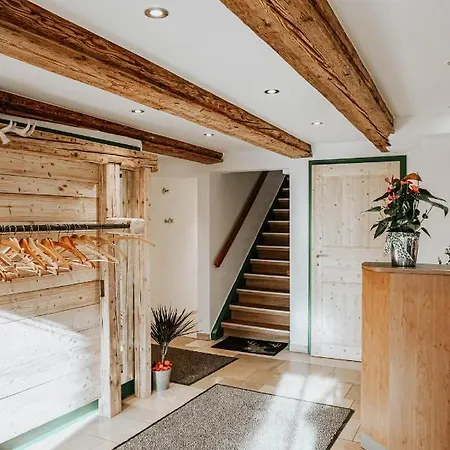 Hirsch Hotel 3*