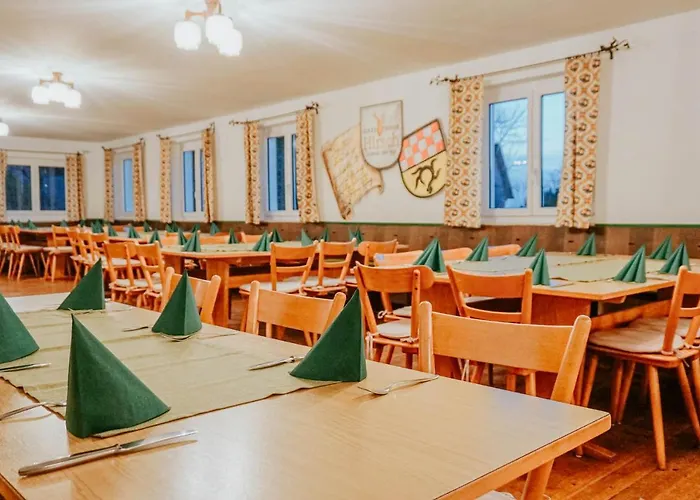 Ξενοδοχείο Hirsch 3*